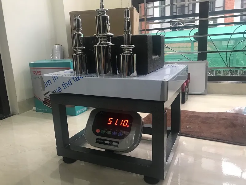 can-ghe-100-200-300-500-kg-gia-bao-nhieu