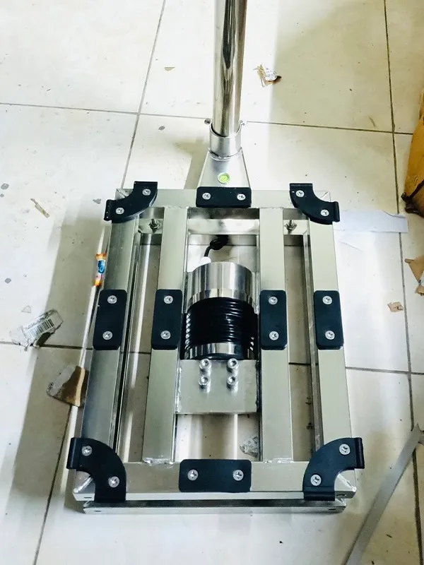 khung-ban-can-inox-300-kg-gia-bao-tien