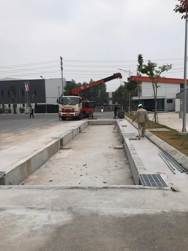 ban-ve-mong-can-100-tan-18m-dang-chim